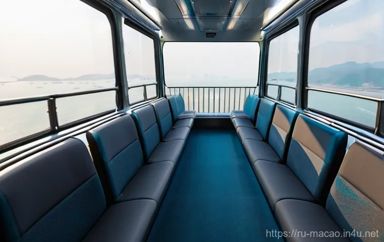 마카오와 홍콩 교통 연결 방법 - **Prompt for Ferry Journey:**
    "A wide-angle, scenic shot from the deck of a modern passenger fer...