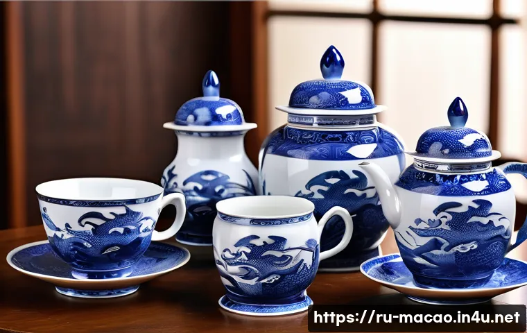 한자 공예품과 기념품 쇼핑 - A finely crafted Chinese porcelain tea set from Jingdezhen, featuring delicate hand-painted motifs o...